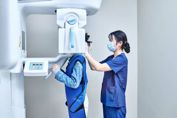 Best Weekend Emergency Dentist in English, IN