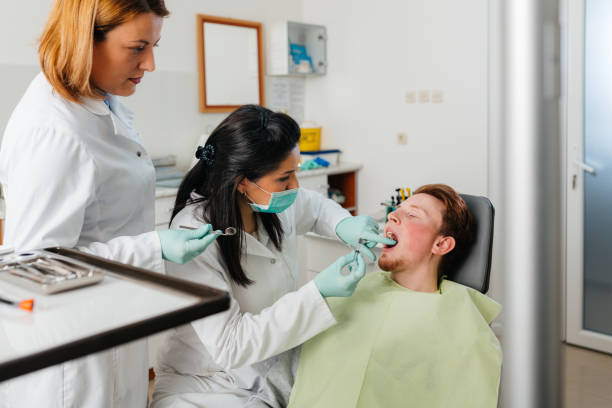 Best Emergency Broken Tooth Repair in English, IN